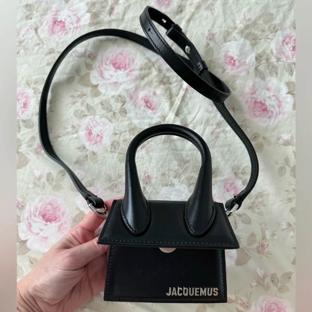 Jacquemus “Le Chiquito” bag. In excellent condition. Worn only twice. - Picture 8 of 14